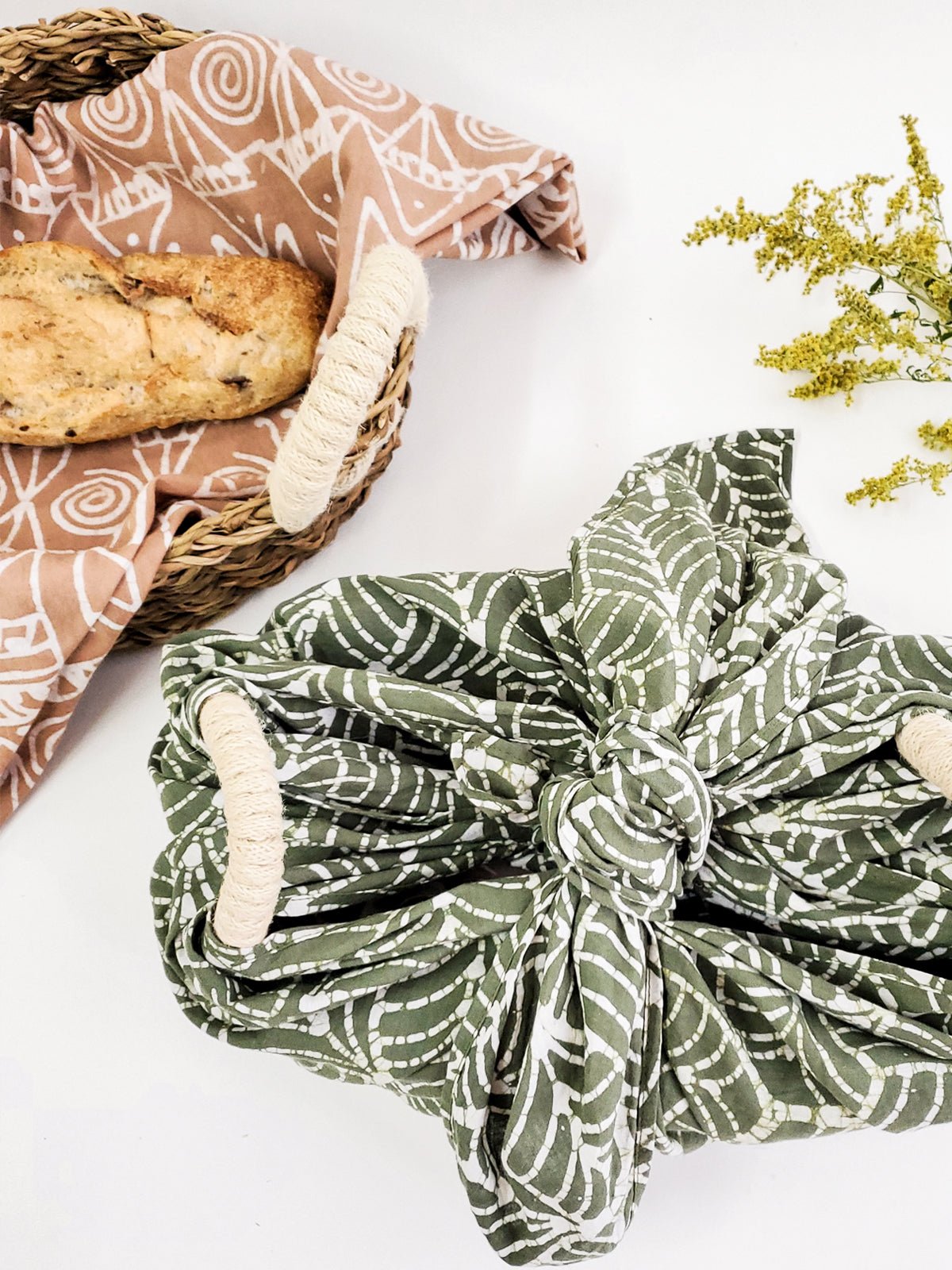 Bread Warmer & Basket Gift Set with Tea Towel - Flower - Veranda & Vessel Home Living