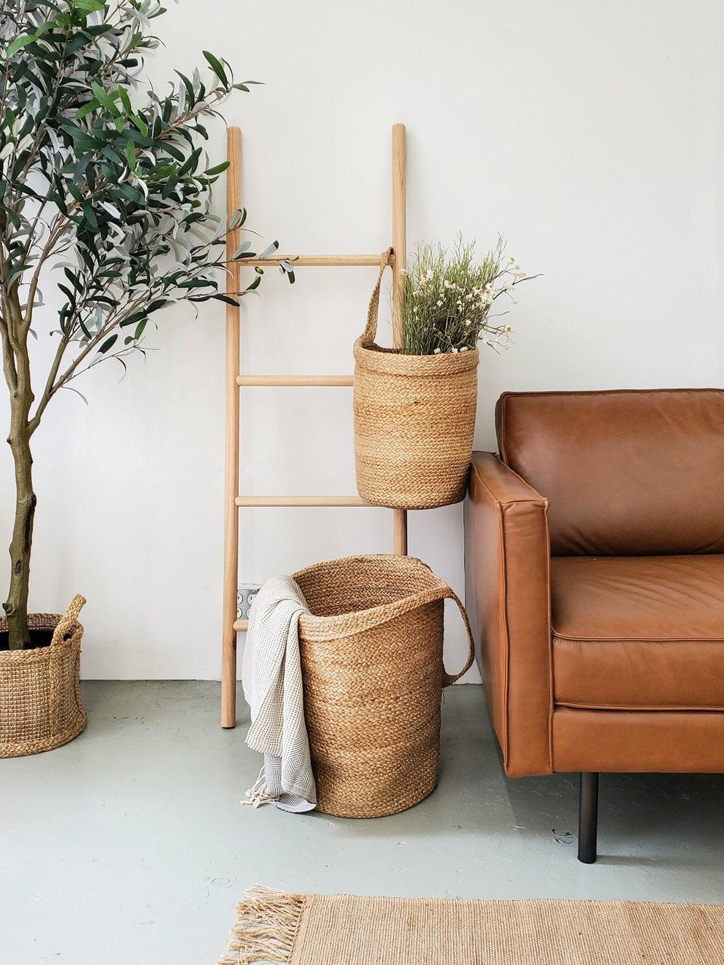 Kata Wall Hanging Basket - Veranda & Vessel Home Living