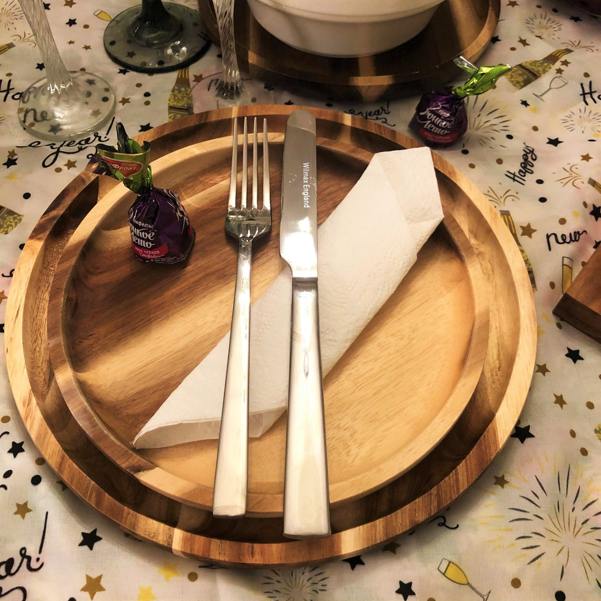 Zavis Green Acacia Wood Round Stackable Plate / Platter 14" | Dishwasher Safe - Veranda & Vessel Home Living